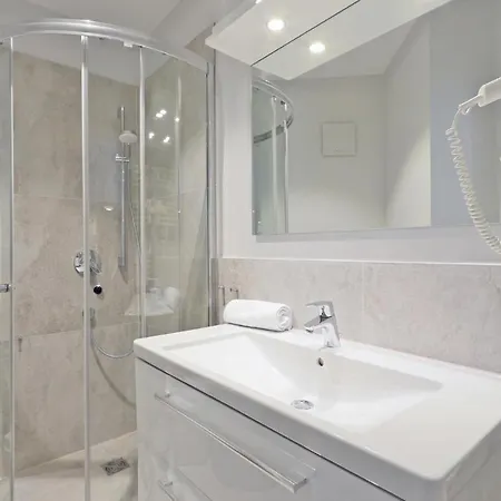 Duenenvilla 14, Whg 8 *